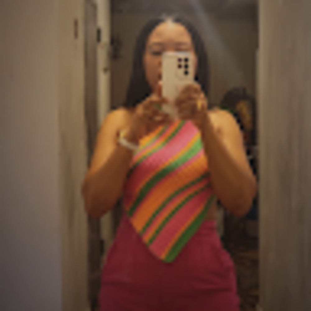 Meet your Posher, Alicia